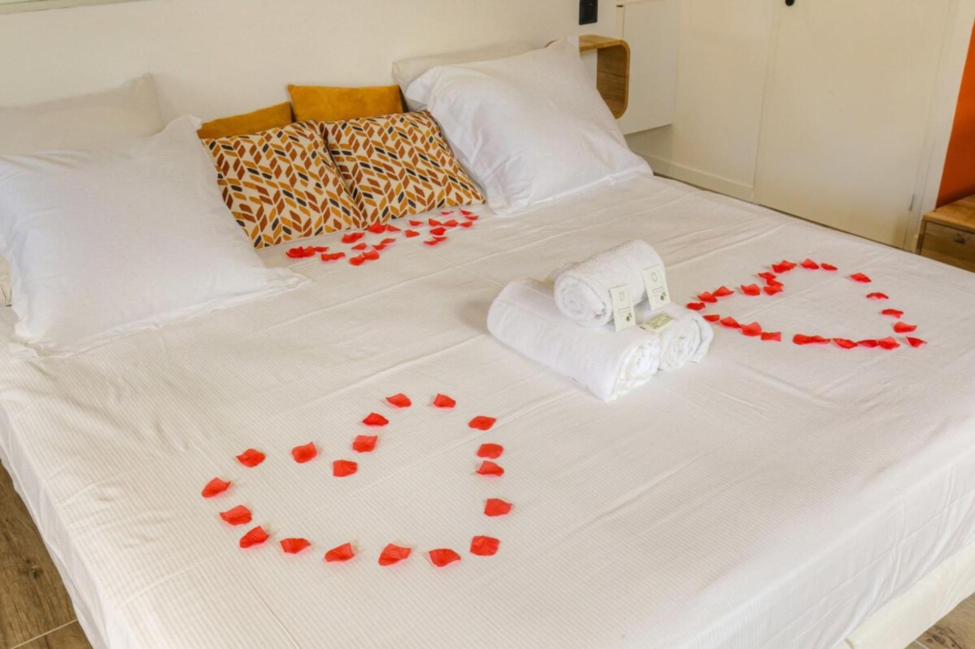 Romantique Et Sensuelle Dardilly Bagian luar foto